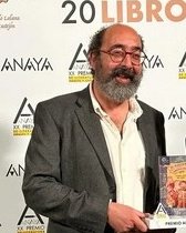Chus Castejón, escritor y fundador de Dejar Huella